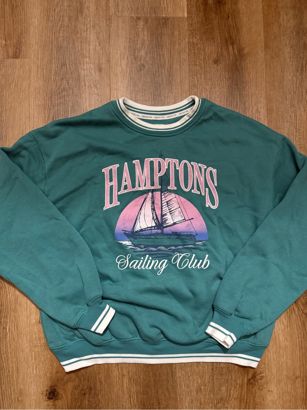 NWOT Limited Too 2.0 Hamptons Crewneck Sweatshirt